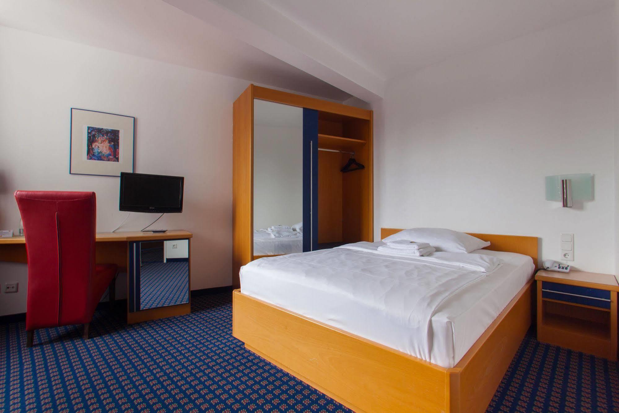 Hotel In Herrenhausen Hannover Exterior photo